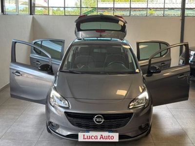 Opel Corsa 1.2 5 porte (2)