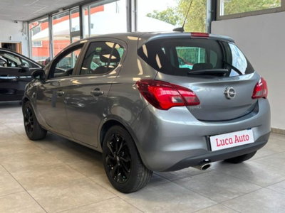 Opel Corsa 1.2 5 porte (4)