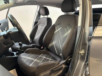 Opel Corsa 1.2 5 porte (8)