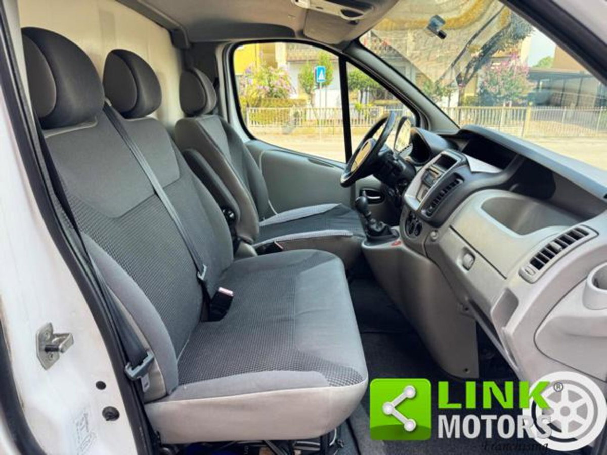 Opel Vivaro Furgone 27 2.0 CDTI 120CV PC-TN Tour Cosmo Fap (12)