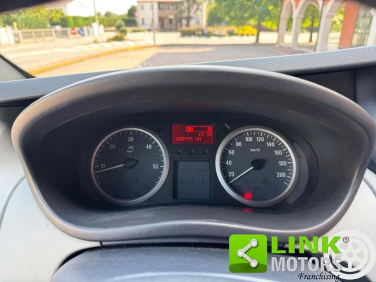 Opel Vivaro Furgone 27 2.0 CDTI 120CV PC-TN Tour Cosmo Fap (14)