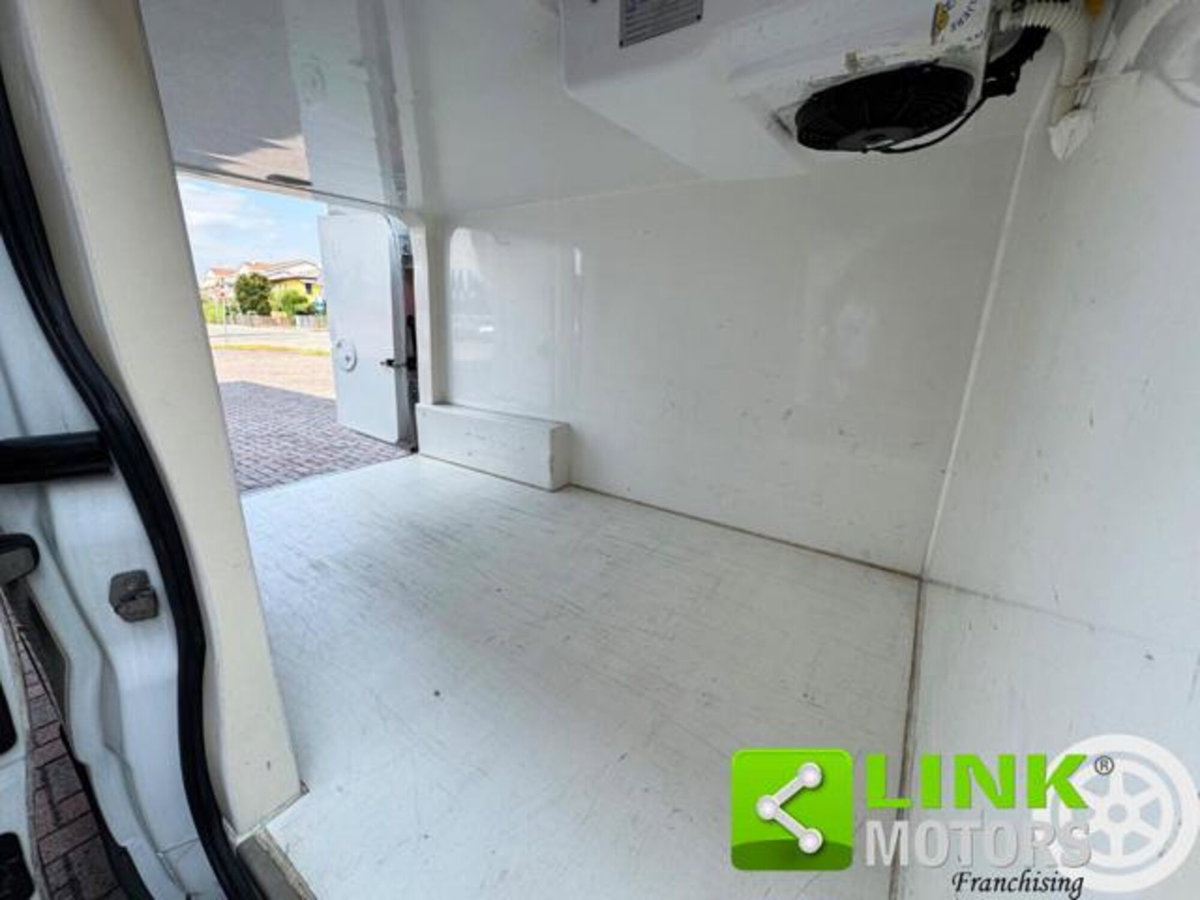 Opel Vivaro Furgone 27 2.0 CDTI 120CV PC-TN Tour Cosmo Fap (16)