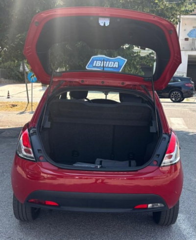 Lancia Ypsilon 1.0 FireFly 5 porte S&S Hybrid Silver Plus (11)