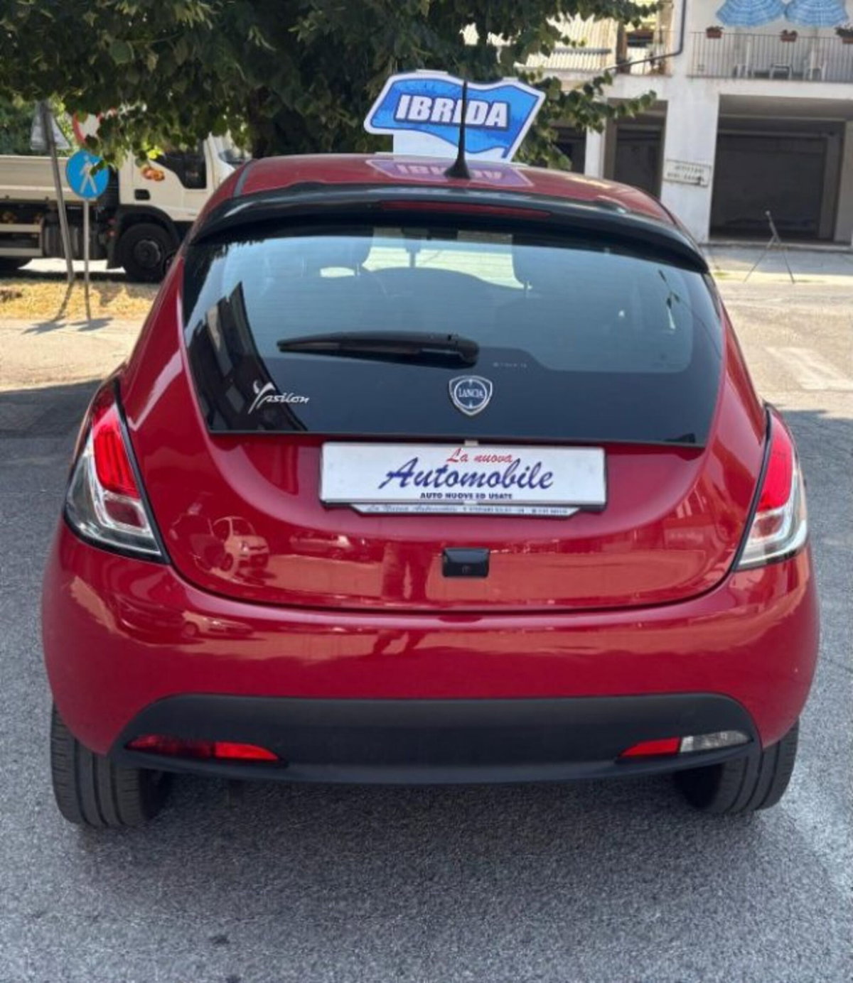 Lancia Ypsilon 1.0 FireFly 5 porte S&S Hybrid Silver Plus (4)