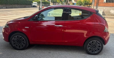 Lancia Ypsilon 1.0 FireFly 5 porte S&S Hybrid Silver Plus (5)