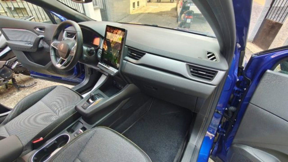 Renault Captur 1.8 full hybrid Esprit Alpine 160cv auto (12)