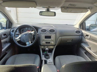 Ford Focus 1.6 (115CV) 5p. Bz.- GPL Ikon (10)