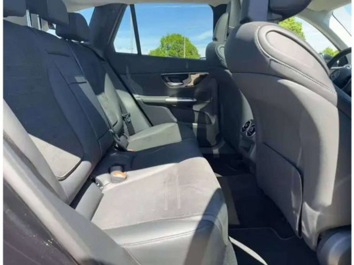 Mercedes-Benz GLC SUV 220 d AMG Line Premium Plus 4matic auto (12)