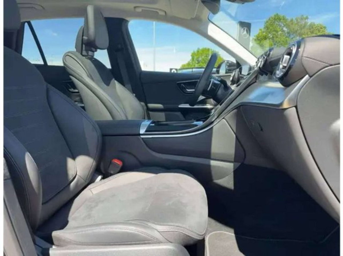 Mercedes-Benz GLC SUV 220 d AMG Line Premium Plus 4matic auto (6)