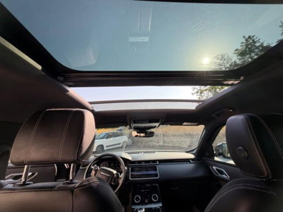 Land Rover Range Rover Velar 2.0D I4 240 CV R-Dynamic S (19)