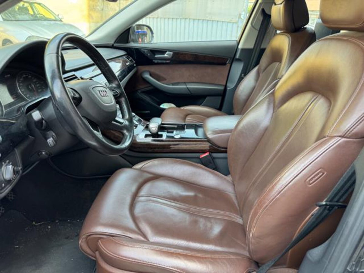 Audi A8 4.0 TFSI quattro tiptronic (10)