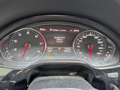 Audi A8 4.0 TFSI quattro tiptronic (7)