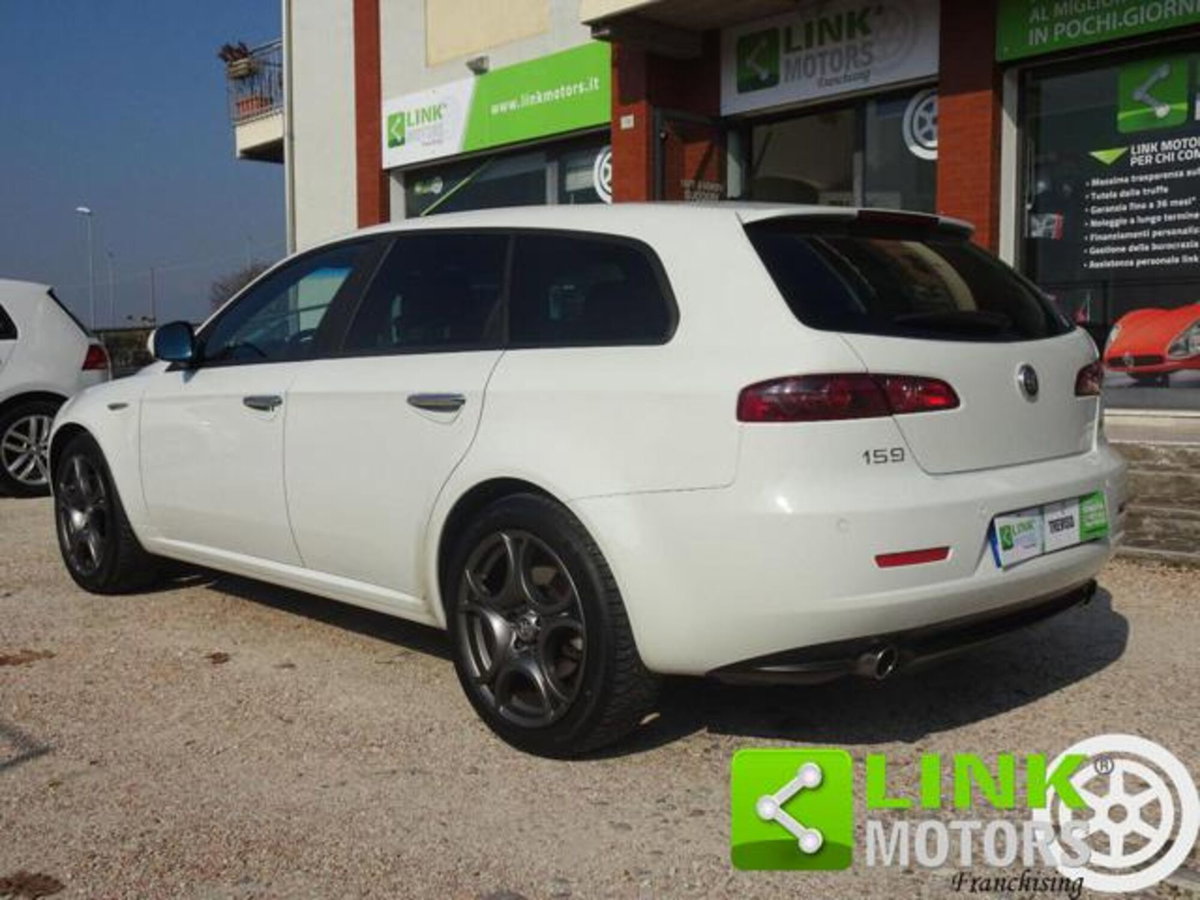 Alfa Romeo 159 SportWagon 1750 TBi Sportwagon Distinctive (6)