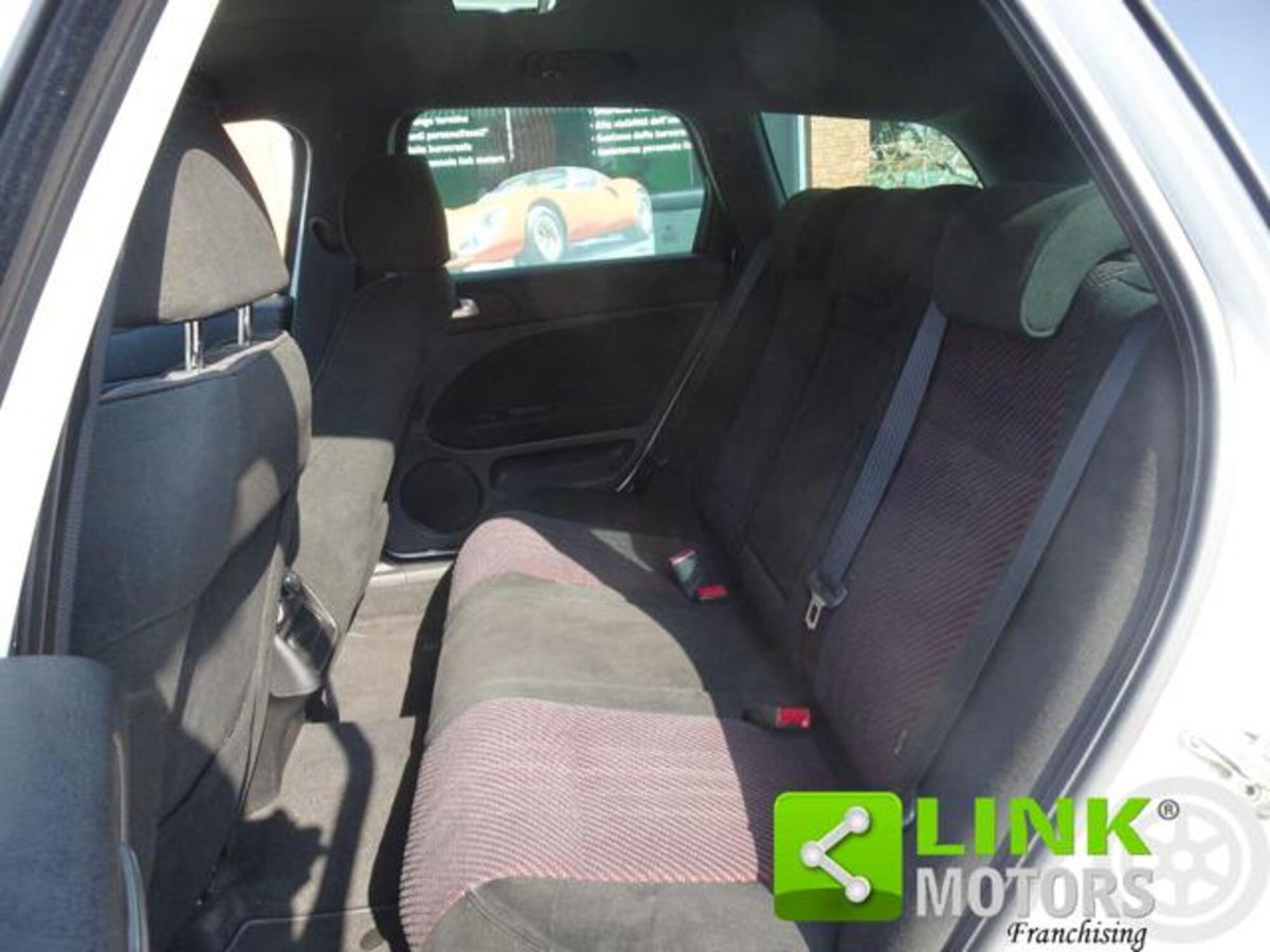 Alfa Romeo 159 SportWagon 1750 TBi Sportwagon Distinctive (9)