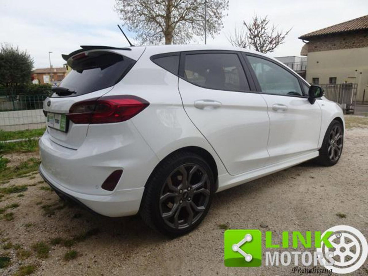 Ford Fiesta 1.1 85 CV 5 porte ST-Line (9)