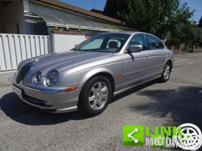 Jaguar S-Type 3.0 V6 Executive usata
