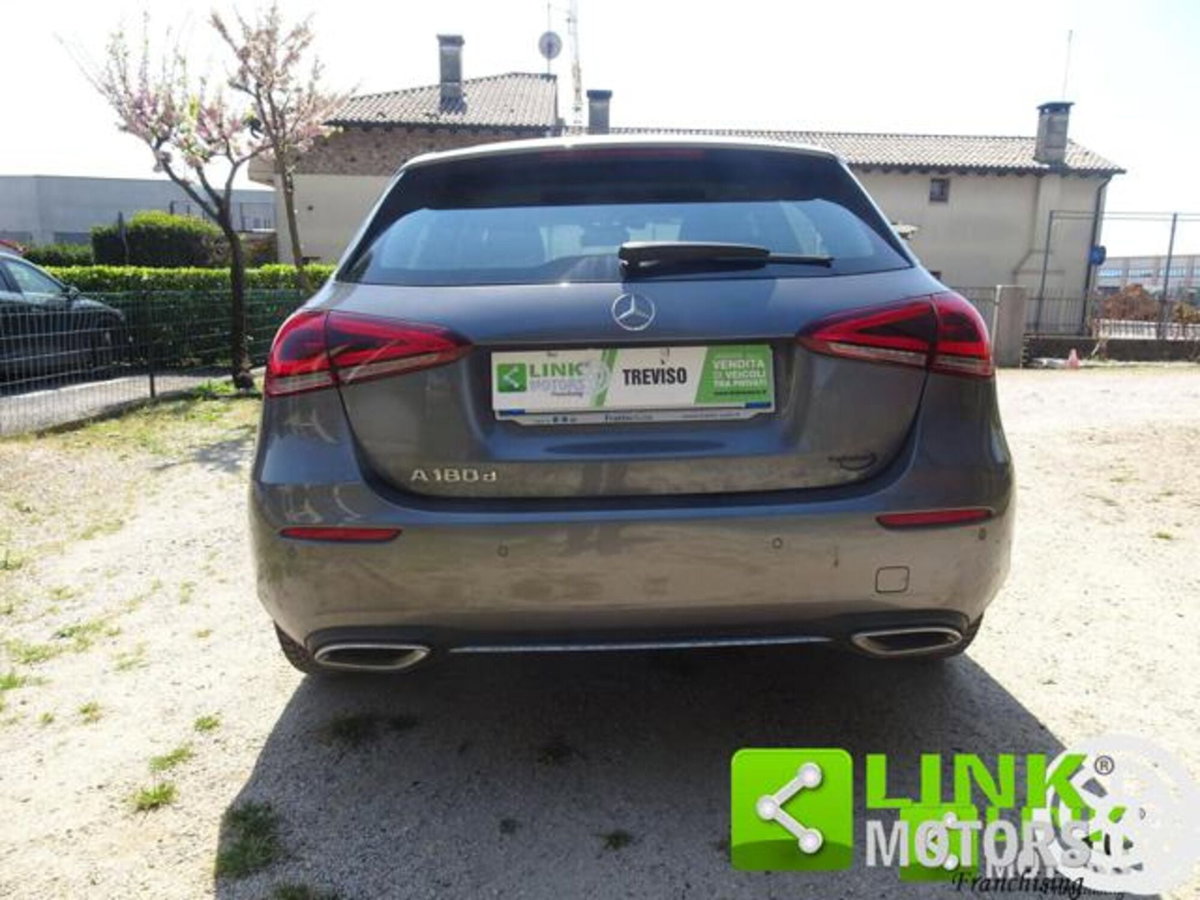 Mercedes-Benz Classe A Sedan 180 d 4p. Sport (4)