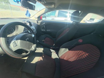 Alfa Romeo MiTo 1.6 JTDm 16V Distinctive (9)