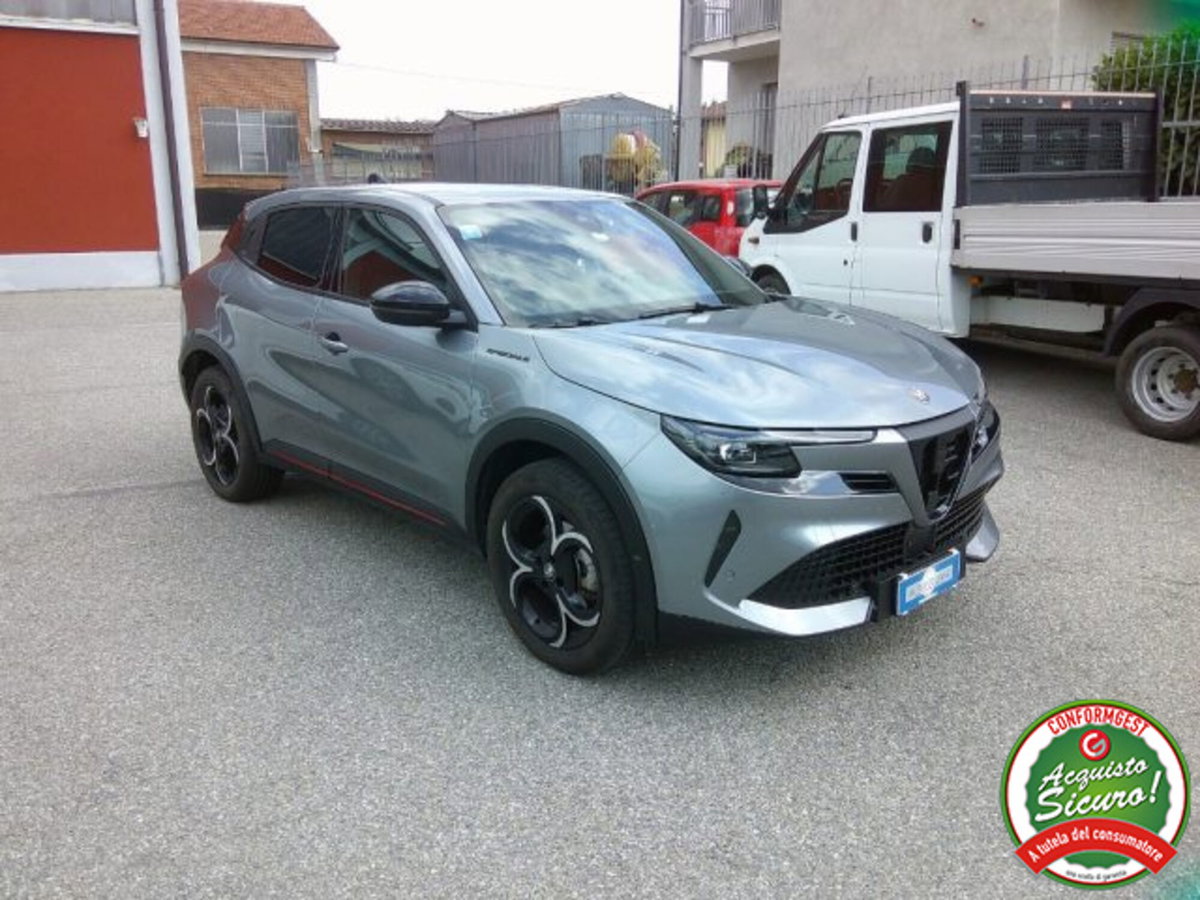 Alfa Romeo Junior 1.2 ibrida Sport Speciale 145cv edct6