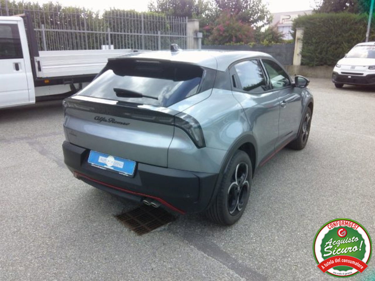 Alfa Romeo Junior 1.2 ibrida Sport Speciale 145cv edct6 (4)