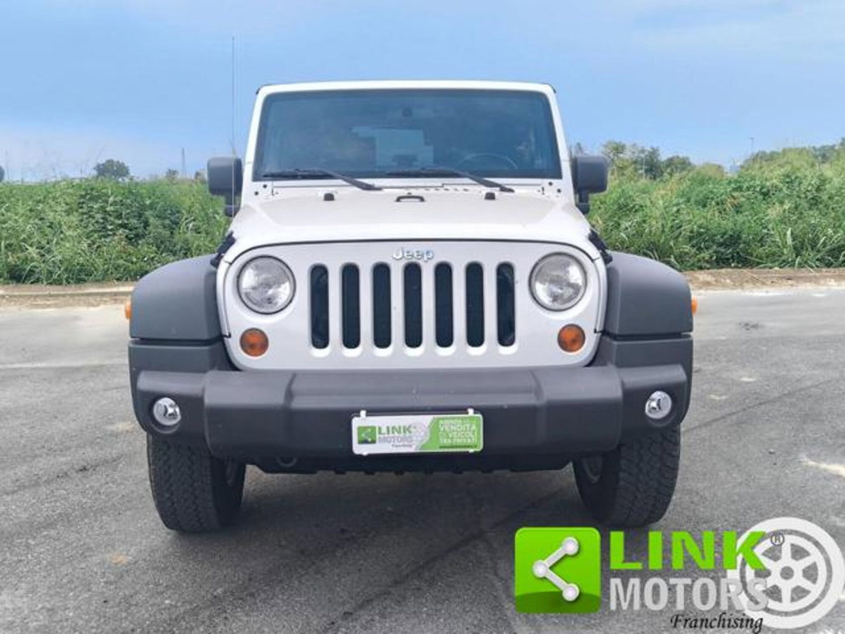 Jeep Wrangler 3.8 Rubicon Auto (2)
