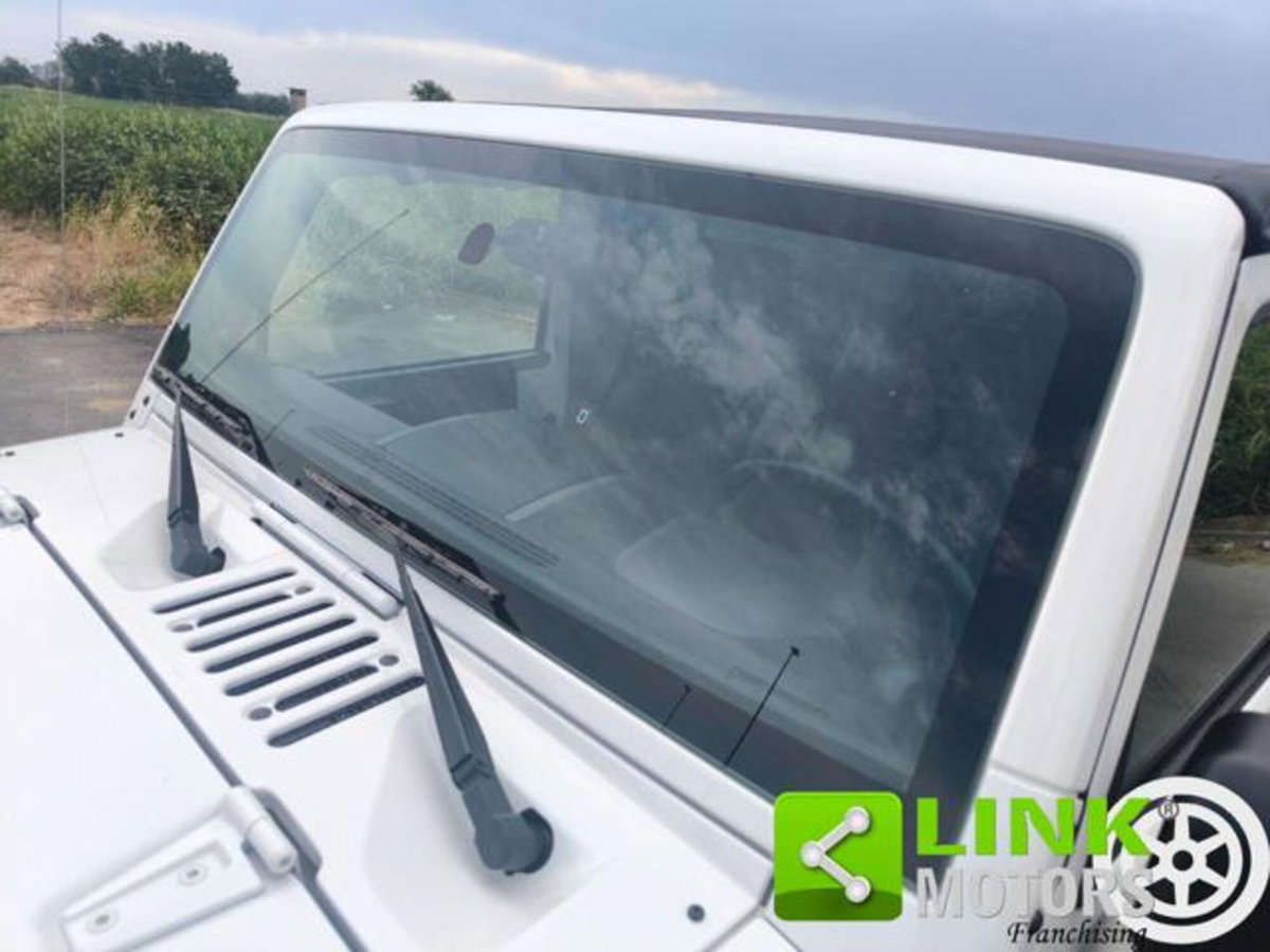 Jeep Wrangler 3.8 Rubicon Auto (11)