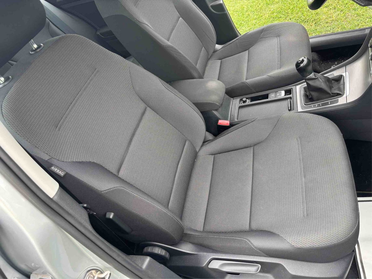 Volkswagen Golf 1.6 TDI 5p. Comfortline BlueMotion Technology (11)