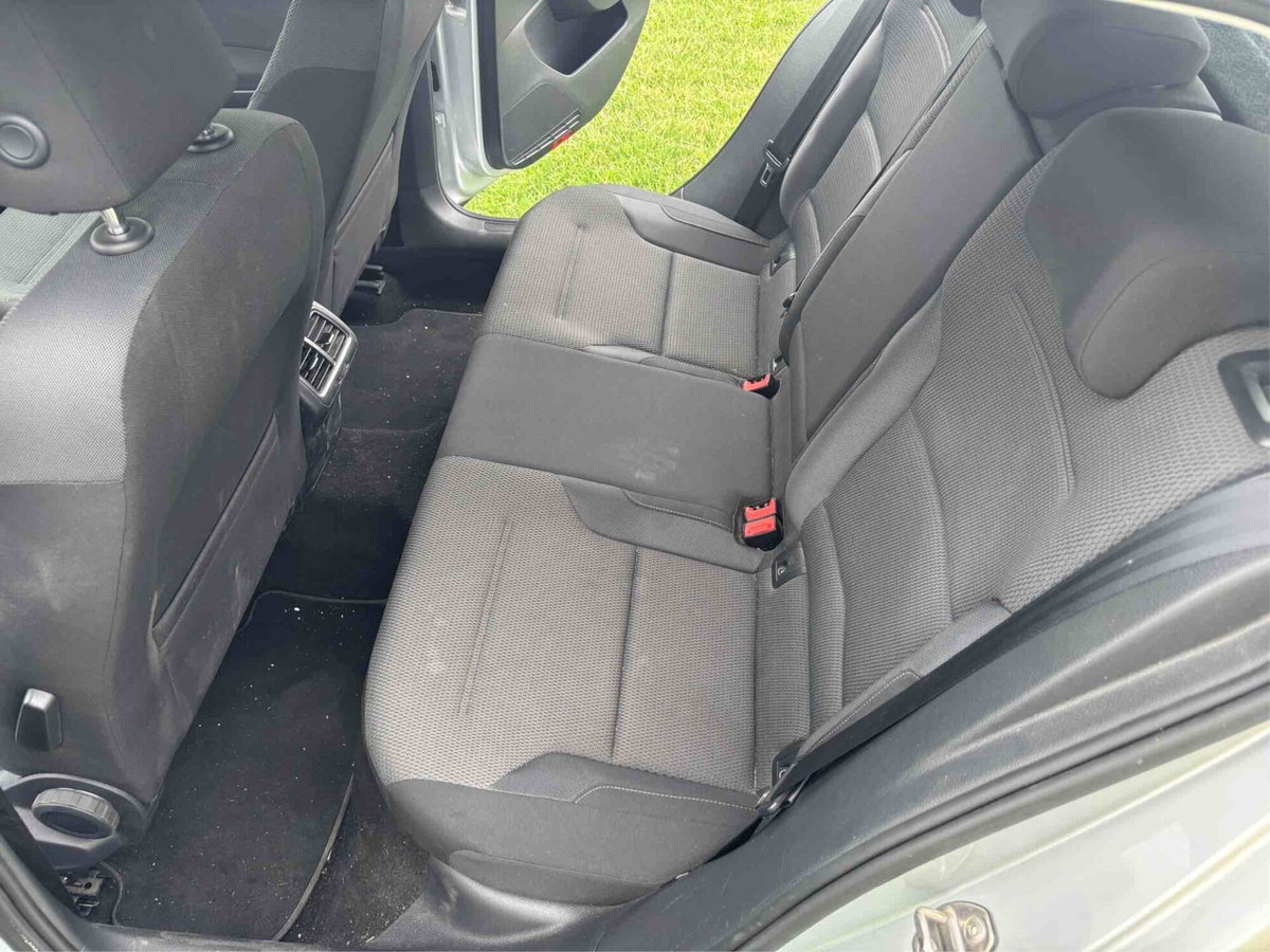 Volkswagen Golf 1.6 TDI 5p. Comfortline BlueMotion Technology (13)