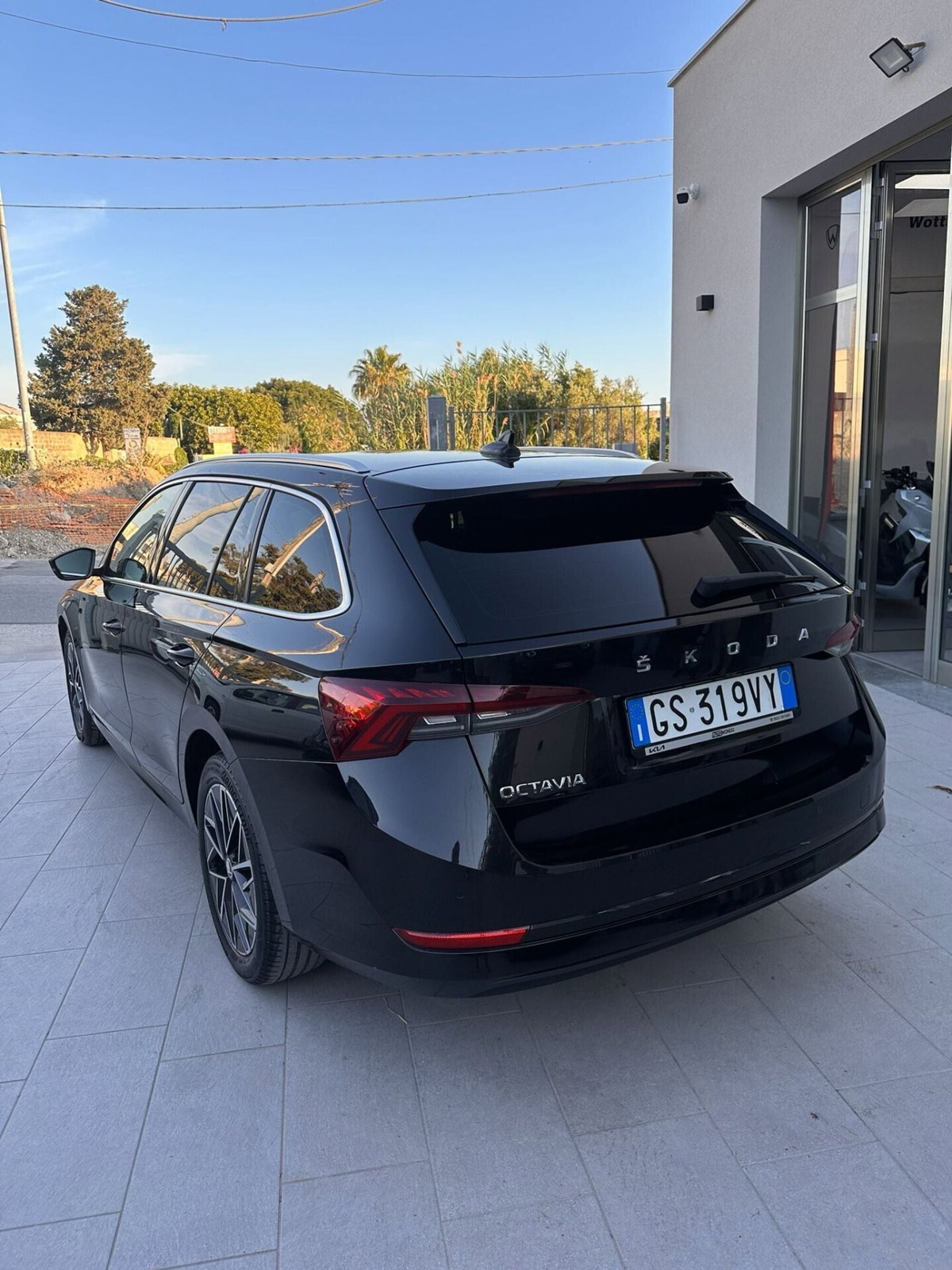 Skoda Octavia Station Wagon 2.0 TDI EVO SCR 150 CV DSG 4x4 Wagon Executive (8)
