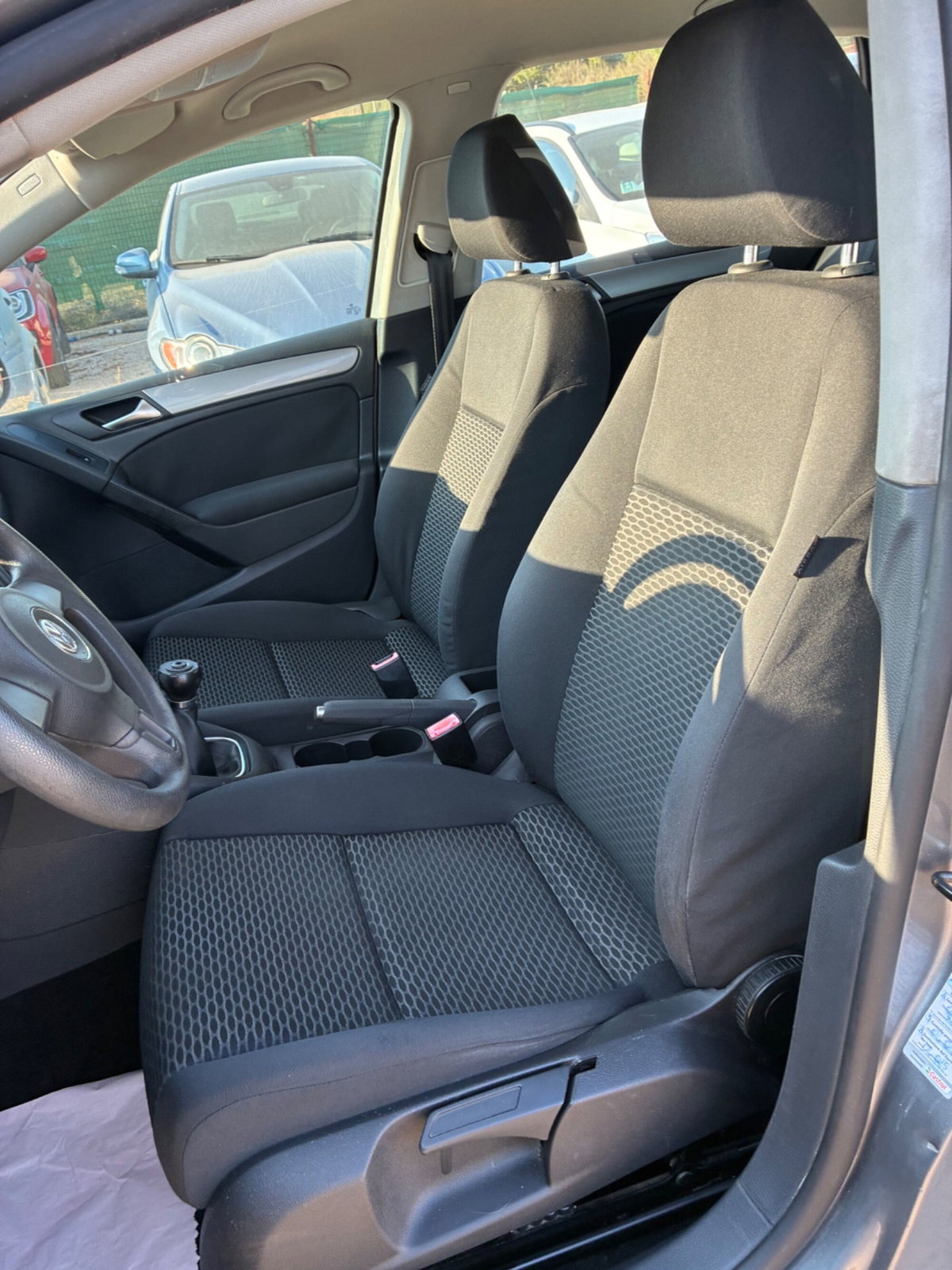 Volkswagen Golf 1.6 TDI DPF 3p. Highline (13)