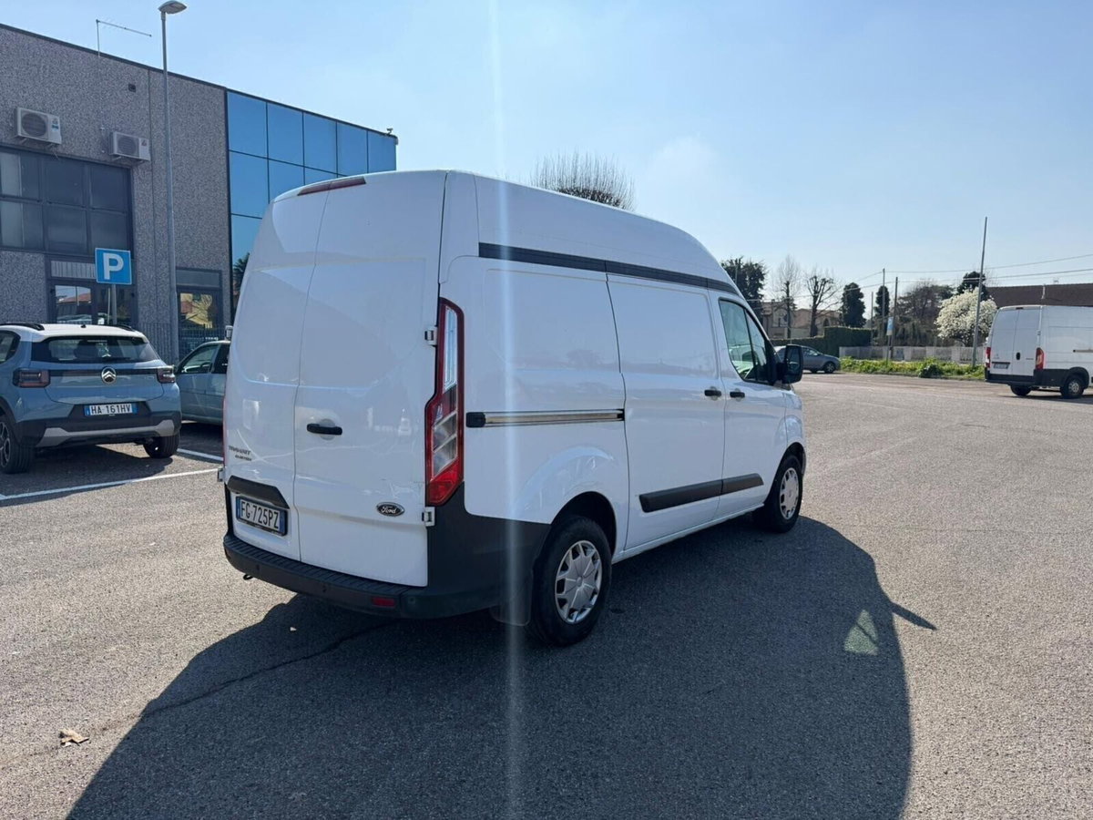 Ford Transit Custom Furgone 270 2.0 TDCi 130 PC Furgone Titanium (4)