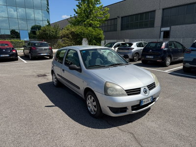 Renault Clio 1.2 16V 3 porte Dynamique (2)