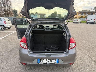 Renault Clio 1.2 16V 5 porte Luxe (12)