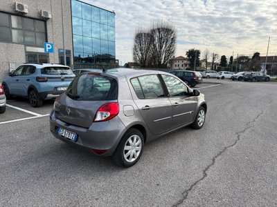 Renault Clio 1.2 16V 5 porte Luxe (4)