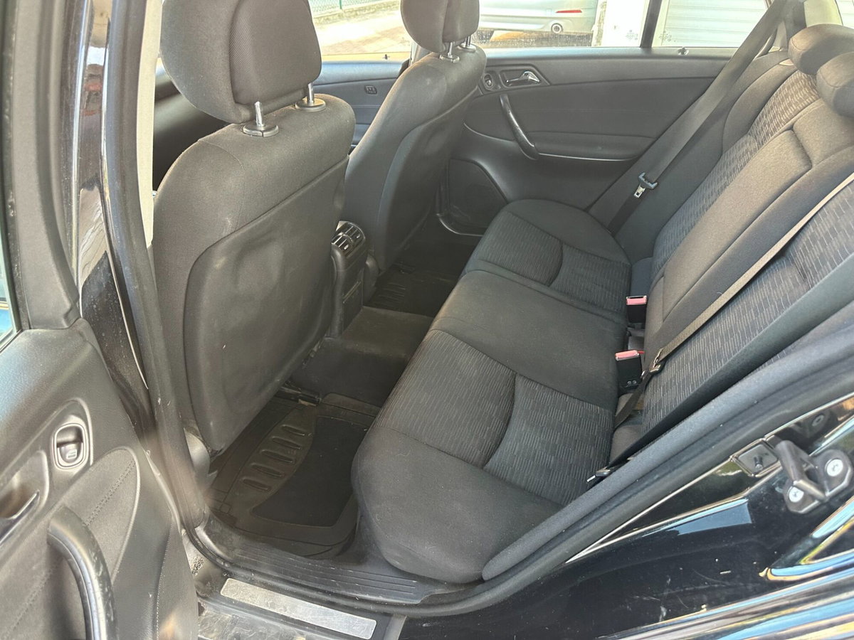Mercedes-Benz Classe C Station Wagon 200 CDI cat Classic (12)