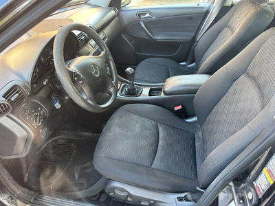Mercedes-Benz Classe C Station Wagon 200 CDI cat Classic (14)
