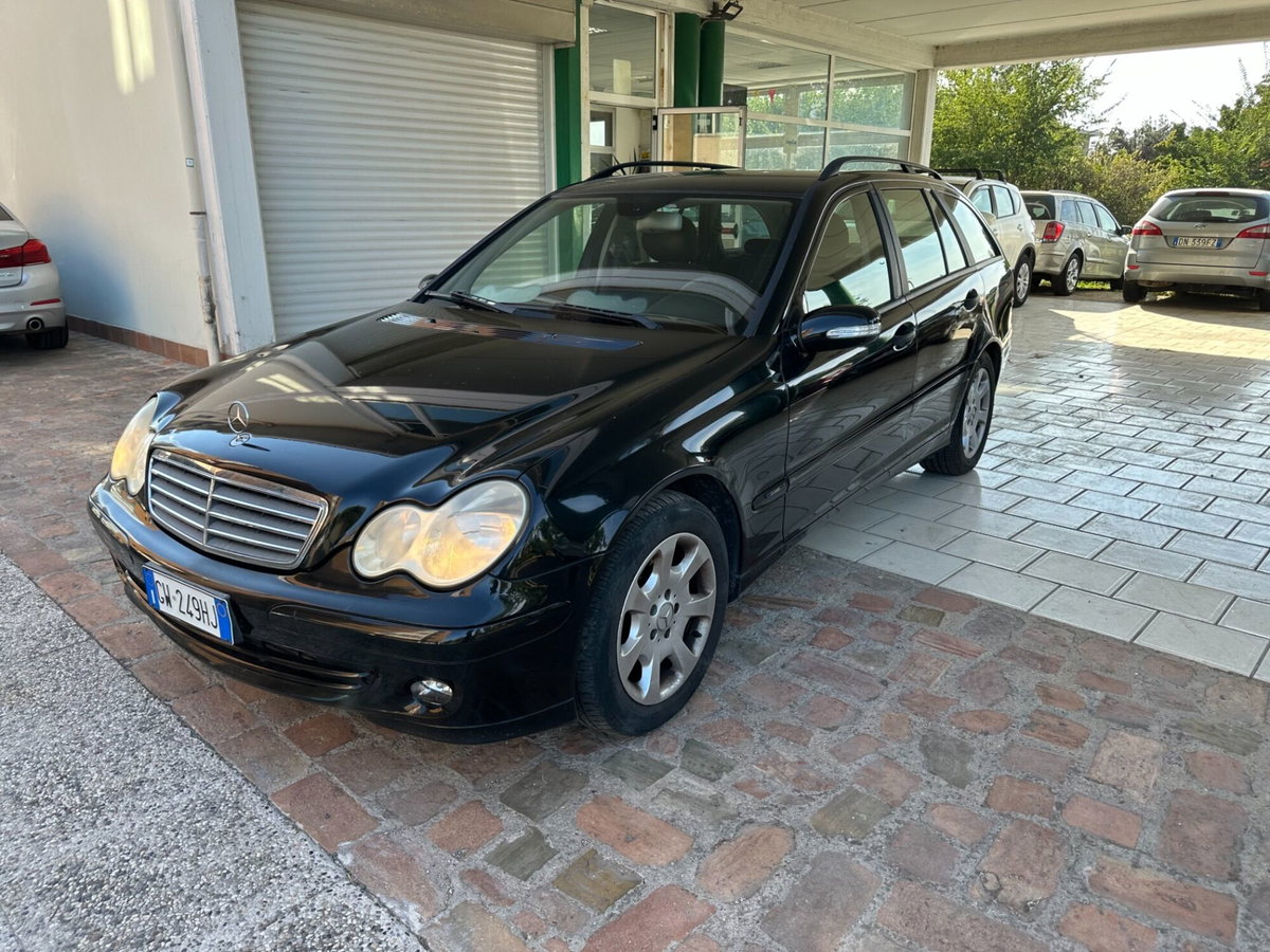 Mercedes-Benz Classe C Station Wagon 200 CDI cat Classic (20)