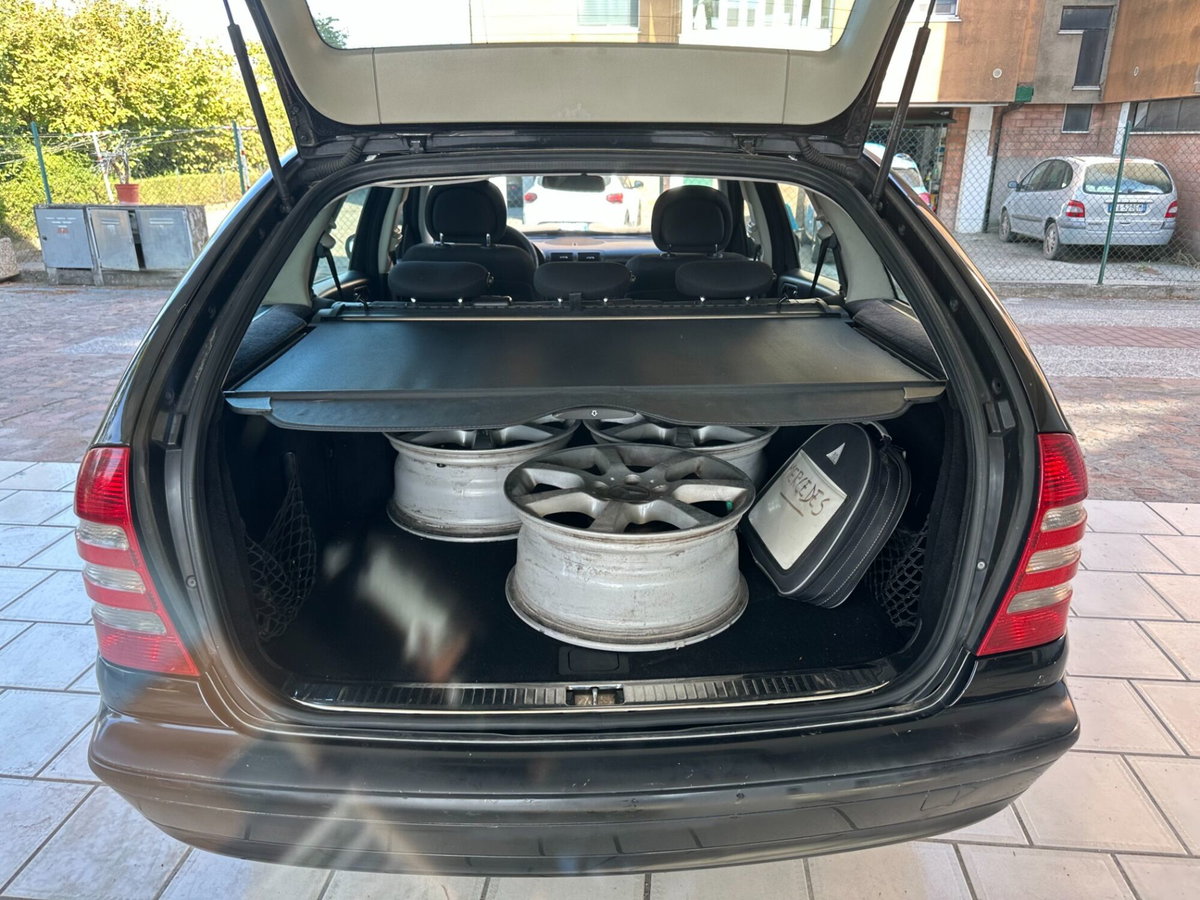 Mercedes-Benz Classe C Station Wagon 200 CDI cat Classic (9)