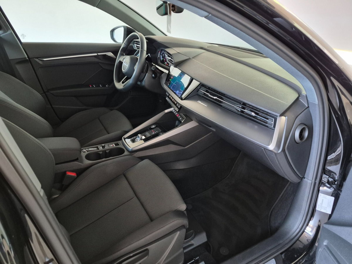 Audi A3 Sportback 35 TFSI S tronic Business Advanced (15)