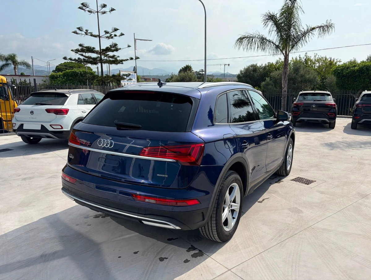 Audi Q5 40 TDI 204 CV quattro S tronic Business (3)
