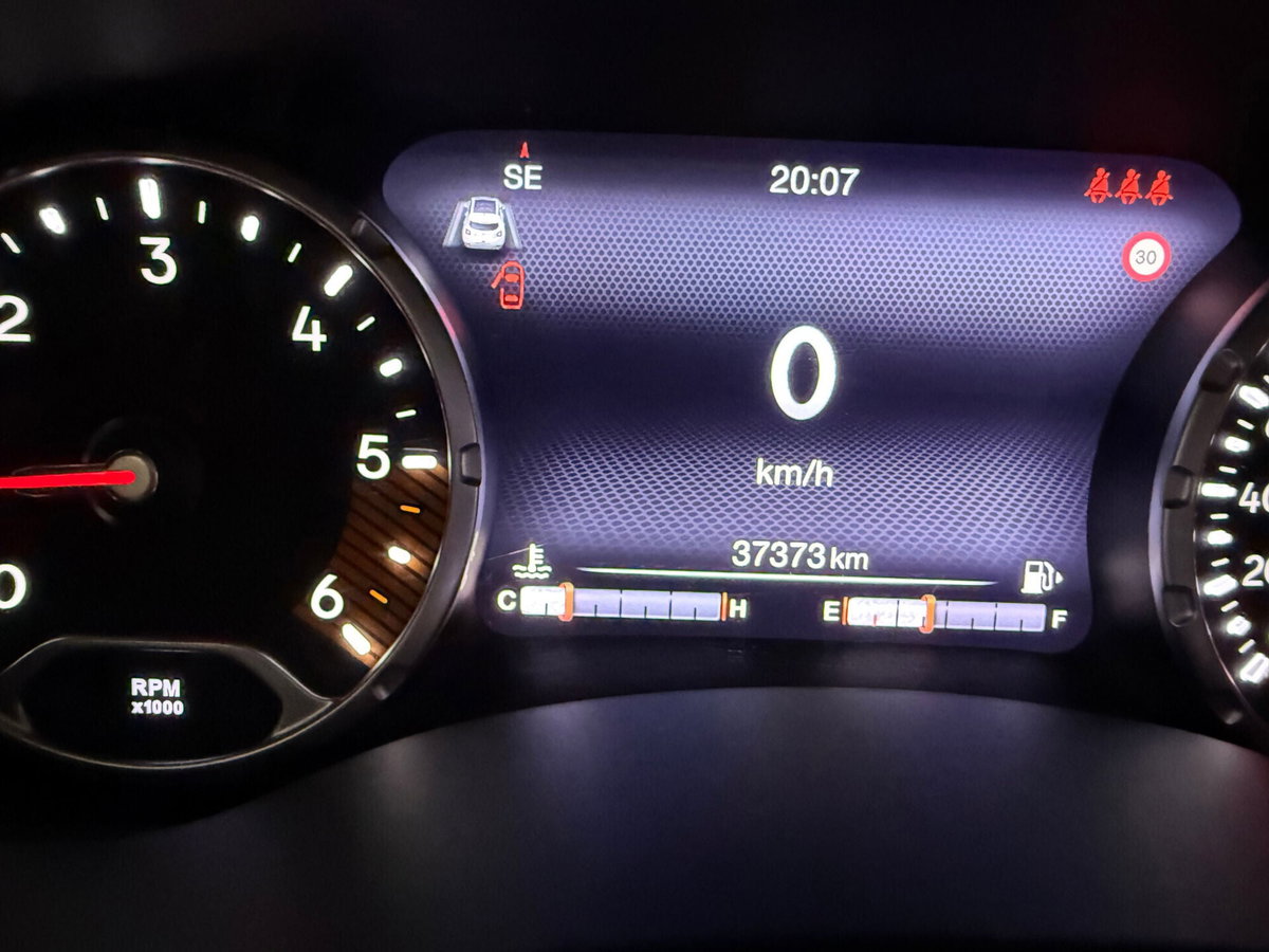 Jeep Renegade 1.6 Mjt 130 CV Limited (13)