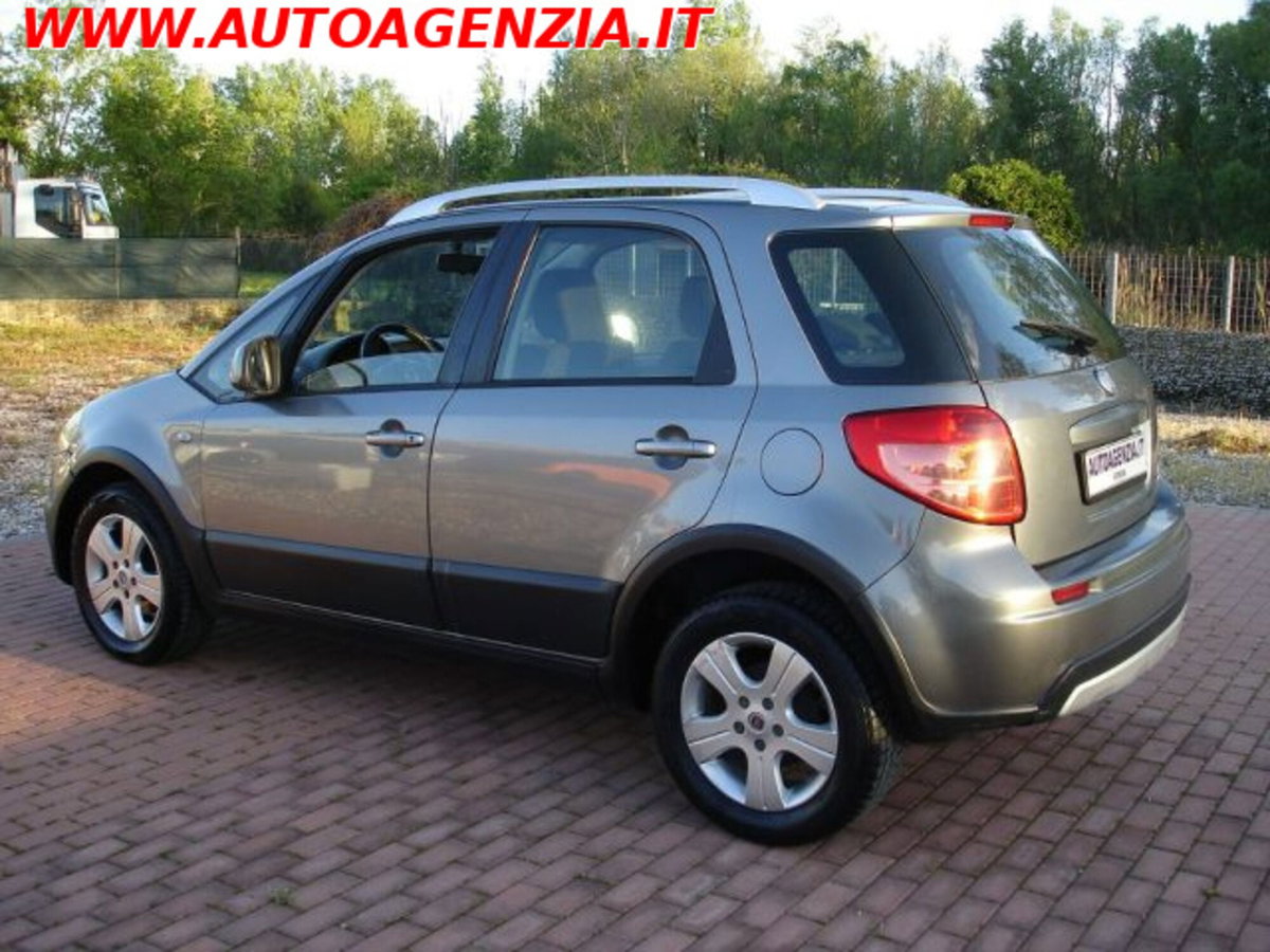 Fiat Sedici 1.9 MJT 4x4 Dynamic (4)