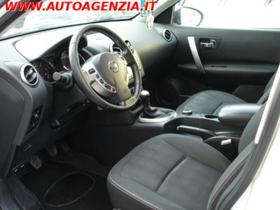 Nissan Qashqai 1.6 dCi 4WD N-Connecta (11)