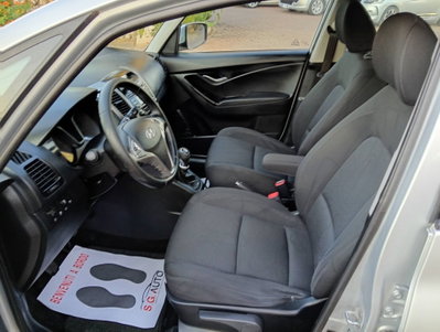 Hyundai ix20 1.4 CRDI 90 CV Style (18)