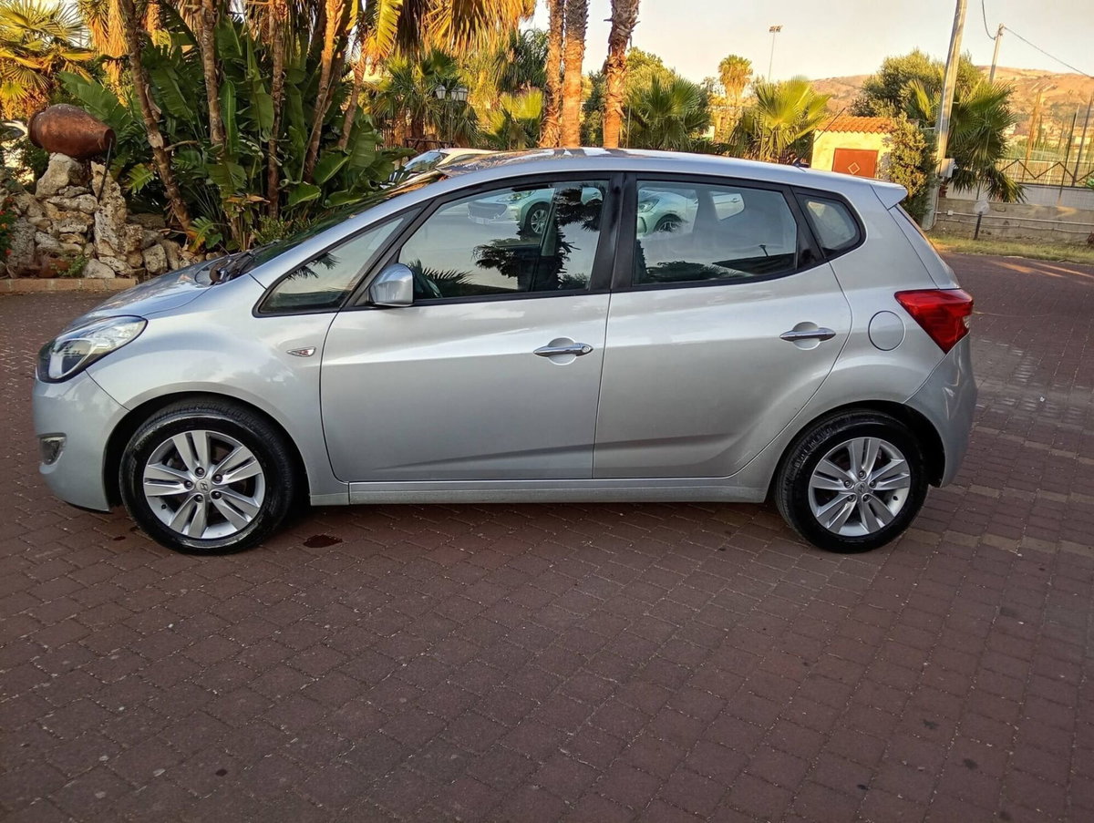 Hyundai ix20 1.4 CRDI 90 CV Style (4)