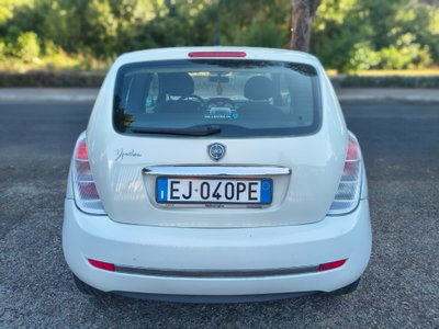 Lancia Ypsilon 1.3 MJT 75 CV Platinum (8)