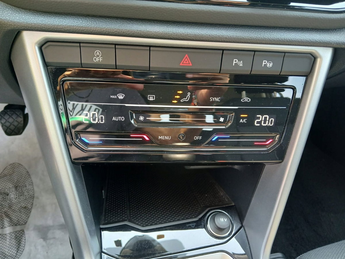 Volkswagen T-Roc 1.0 TSI Life (12)