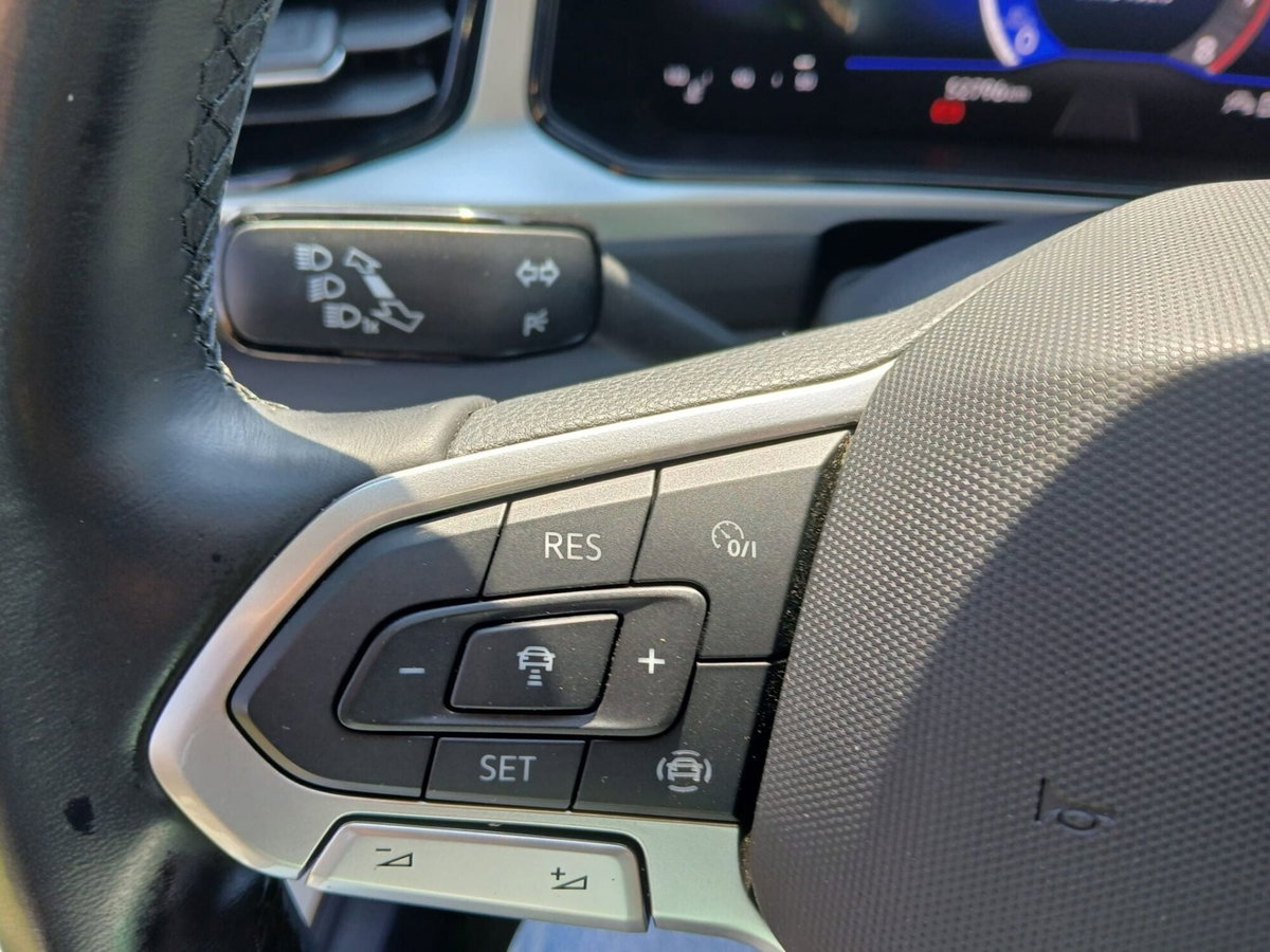 Volkswagen T-Roc 1.0 TSI Life (13)