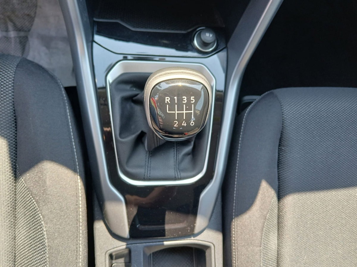 Volkswagen T-Roc 1.0 TSI Life (15)