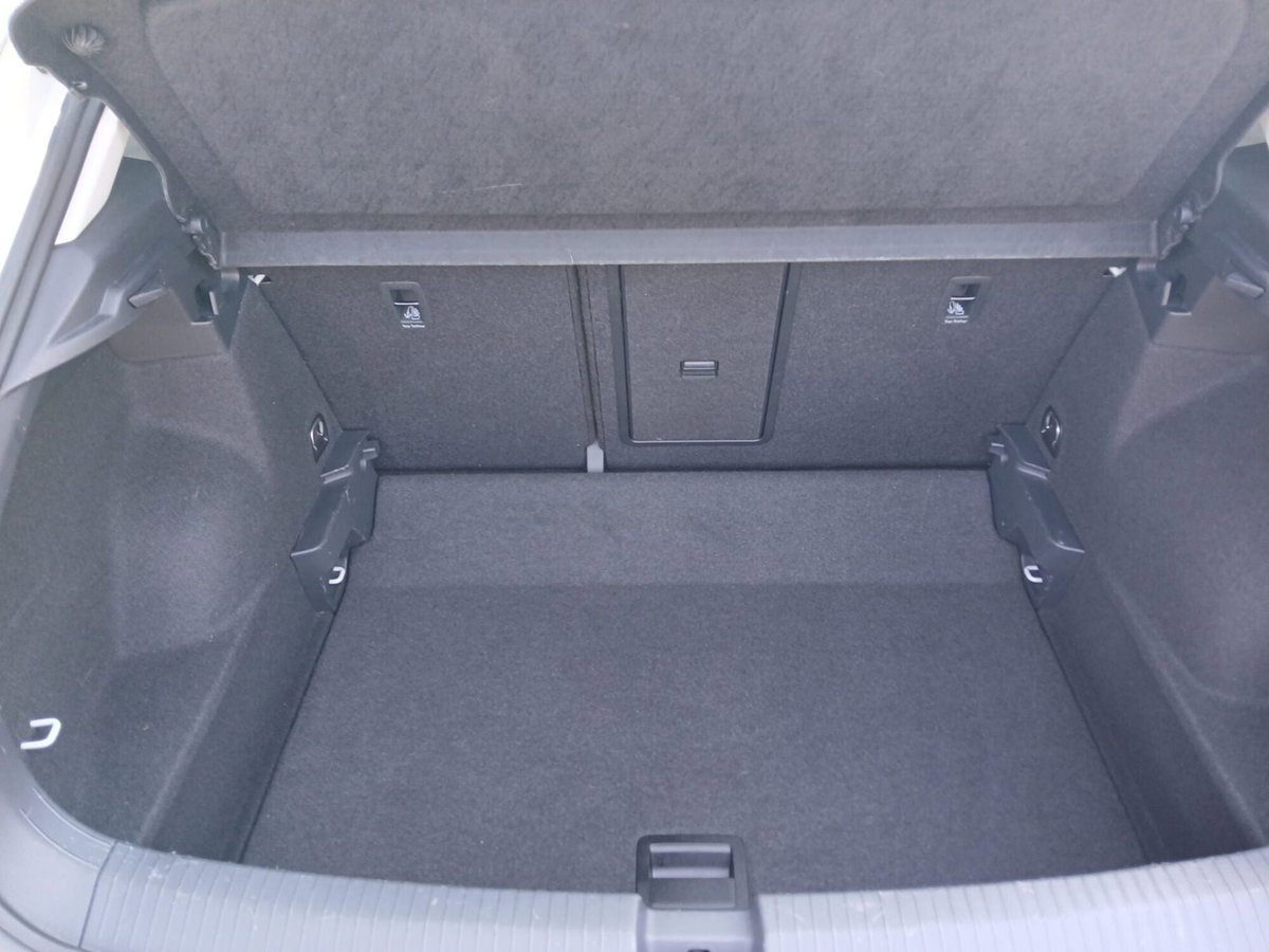 Volkswagen T-Roc 1.0 TSI Life (18)